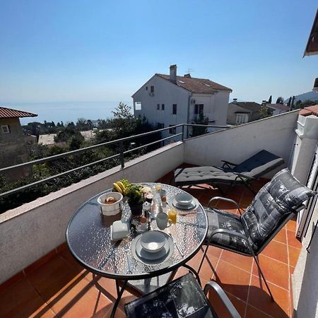 Apartment Lady Daniela Mit Meerblick In لوفغان المظهر الخارجي الصورة