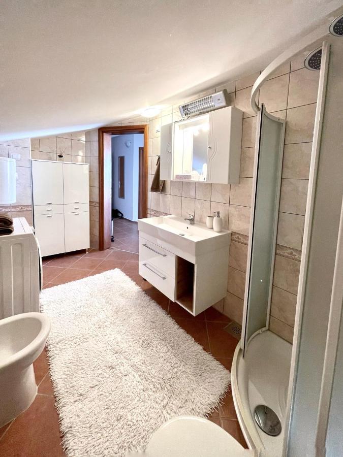Apartment Lady Daniela Mit Meerblick In لوفغان المظهر الخارجي الصورة